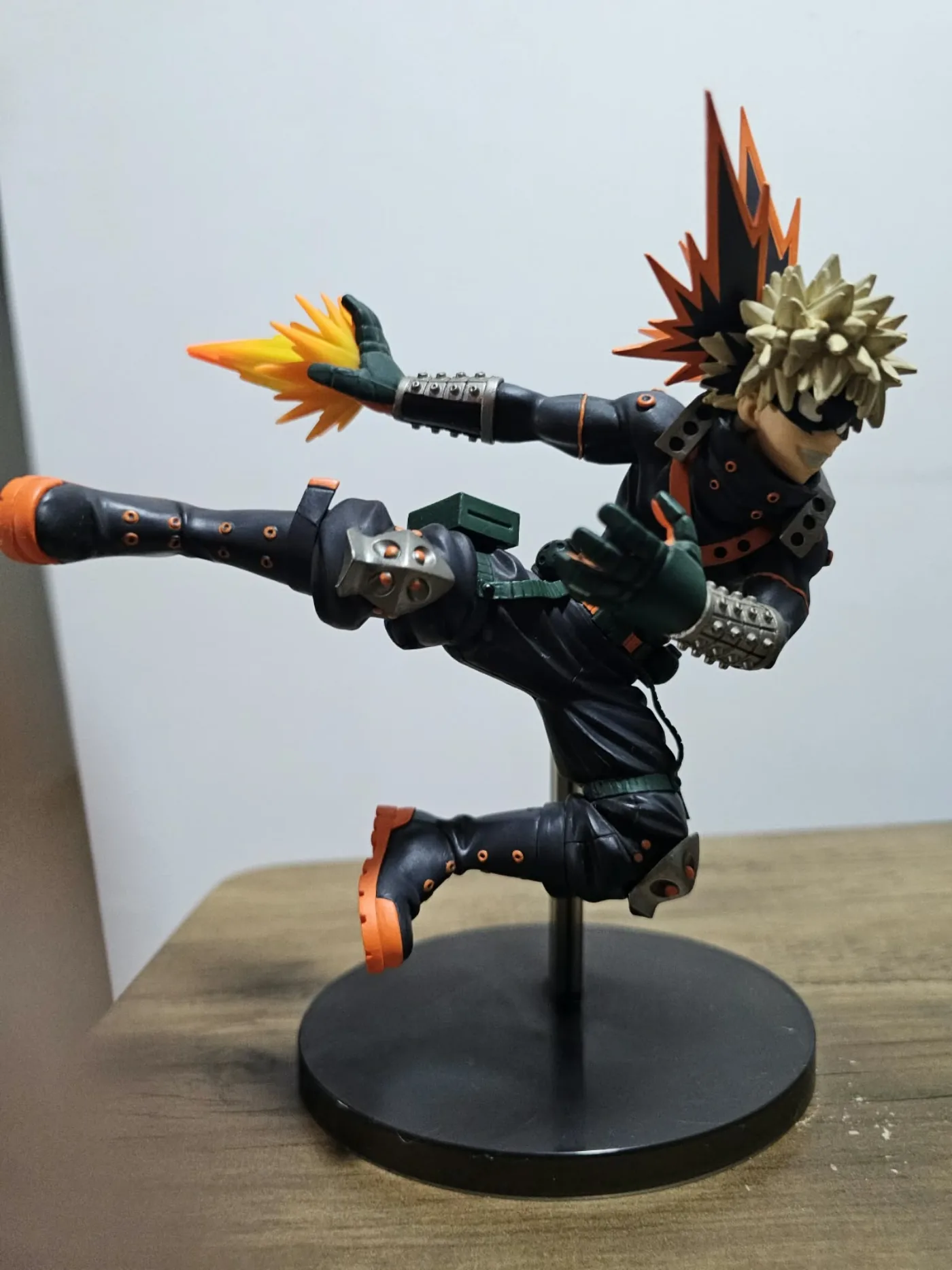 Katsuki Bakugo — foto 1